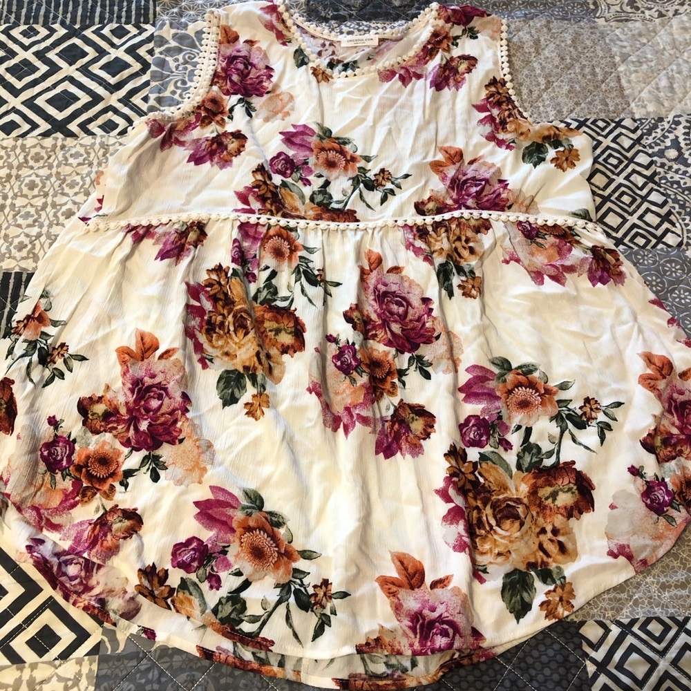 Plus Size Floral Blouse